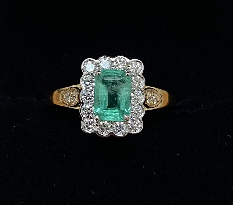 9ct Emerald and Diamond Ring