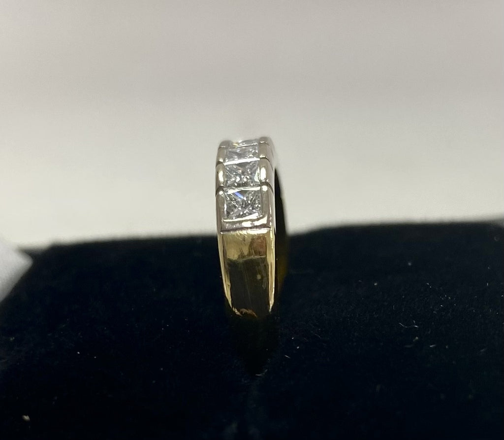 Pre-Loved 18ct Princess Cut Diamond Ring