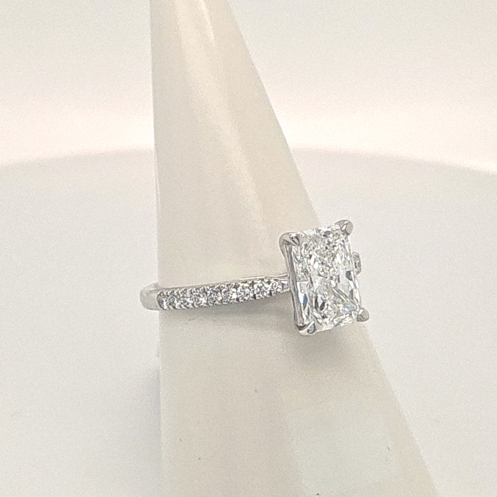 9ct White Gold Laboratory Grown Radiant Cut Diamond Ring