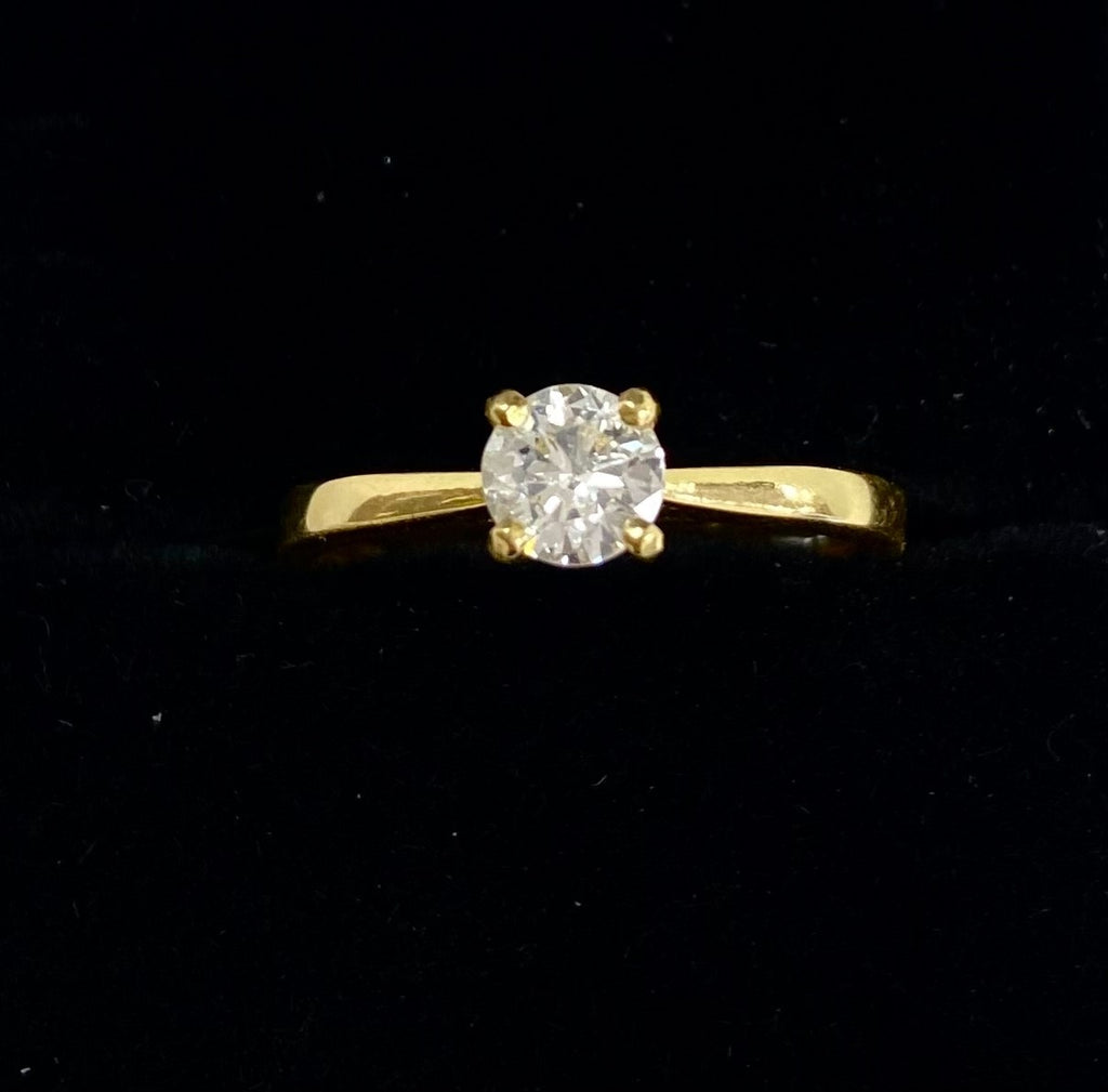 Pre-loved 18ct Diamond Solitaire Ring