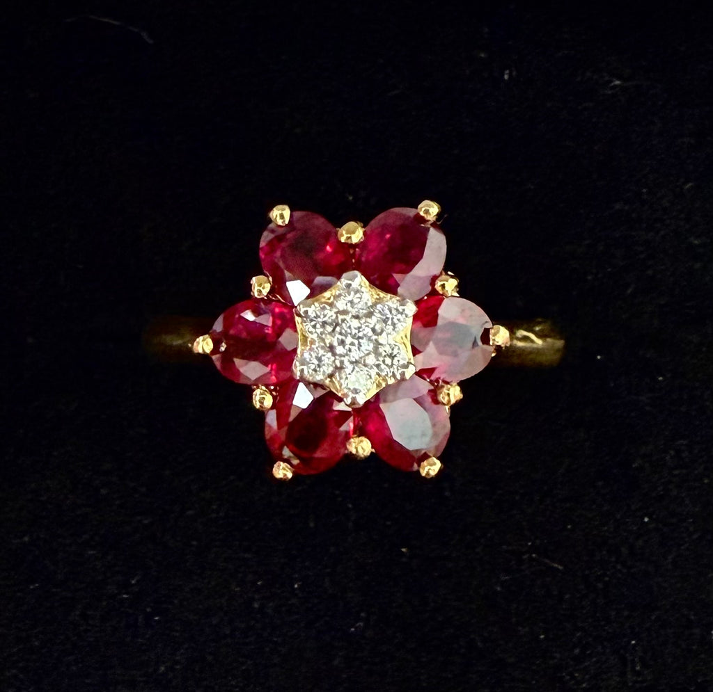 Pre-Loved 18ct Ruby & Diamond Floral Cluster Ring