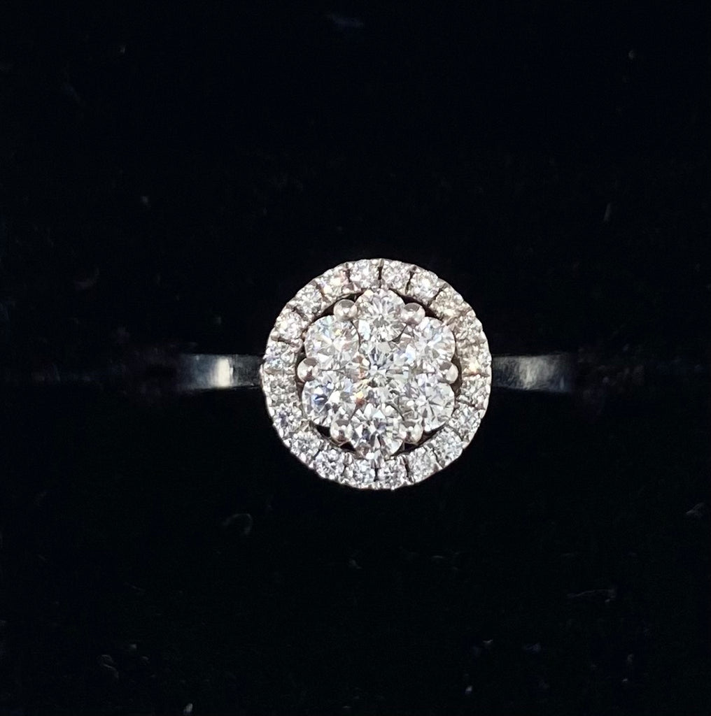 Pre-Loved Platinum Diamond Cluster Ring