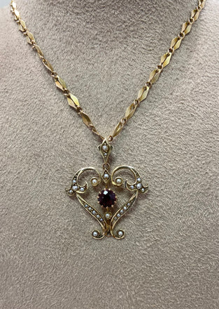 Vintage 9ct Garnet and Pearl Pendant