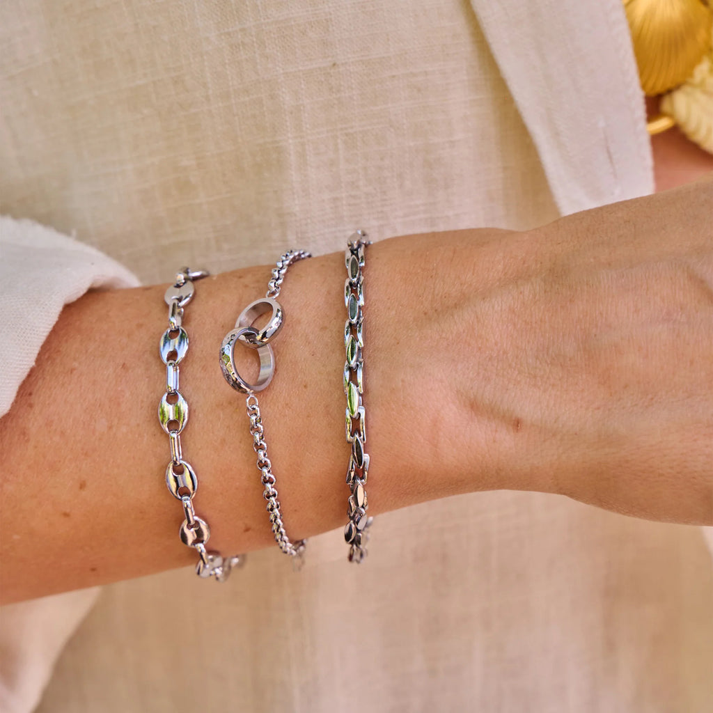 Ava & Sky Interlocking Bracelet