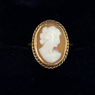 Vintage 9ct Cameo Ring