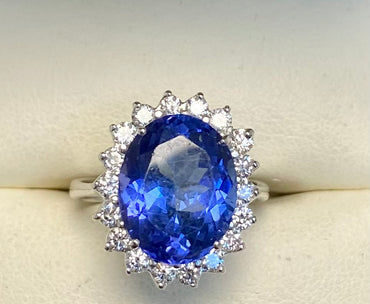 Pre-Loved 18ct Tanzanite & Diamond Ring