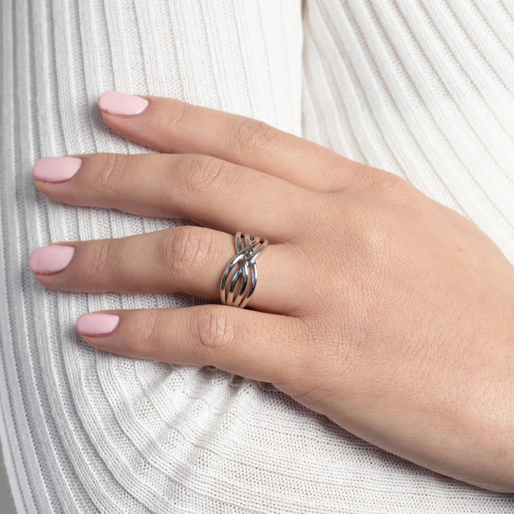 Gisser Tri Double Crossover Ring