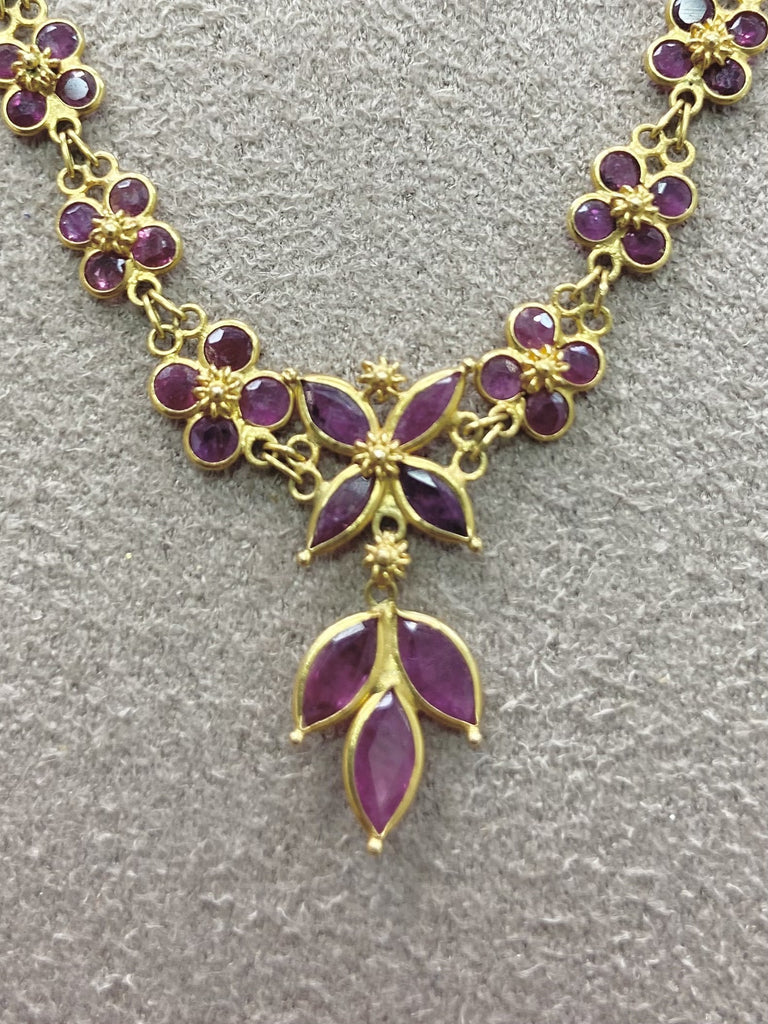 Pre-Loved 18ct Ruby Necklet and Bracelet Set