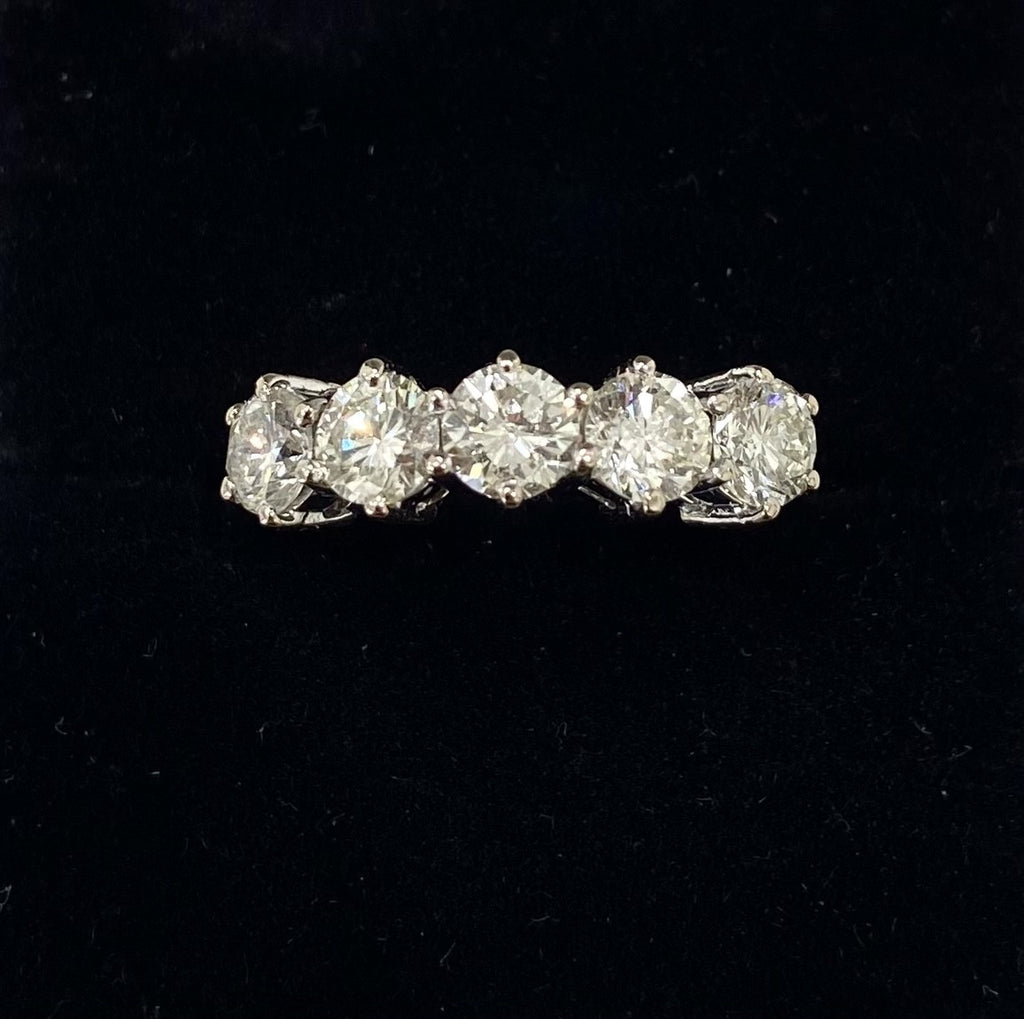 Pre-loved 18ct Diamond 5 Stone Ring