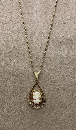 Vintage 9ct Cameo Pendant