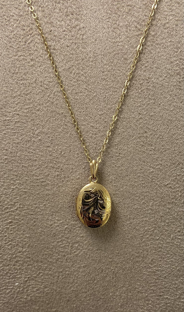 Vintage 9ct Oval Locket