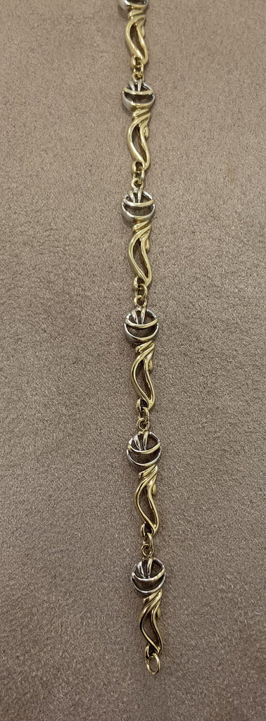 Pre-loved 9ct Two Tone Celtic Bracelet