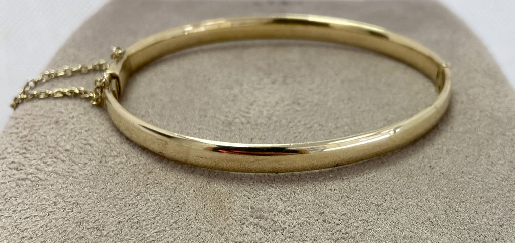 Vintage 9ct 1/2 Engraved Bangle