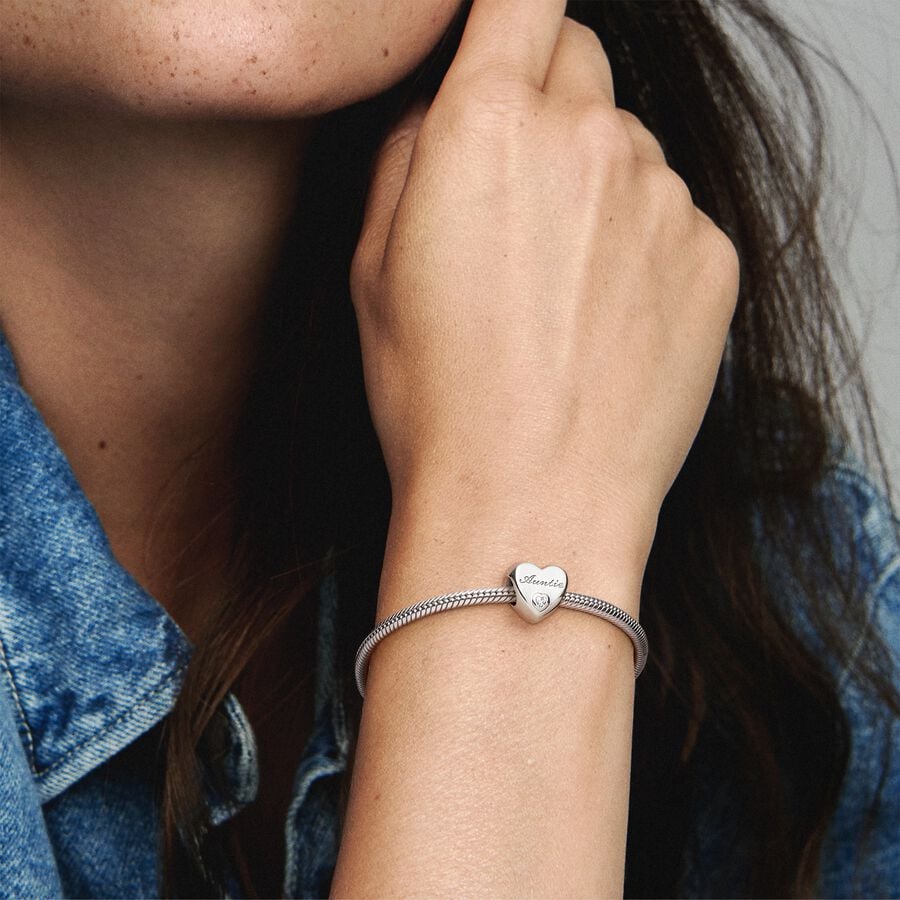 Pandora Auntie Charm