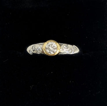 Pre-loved Platinum Diamond Ring