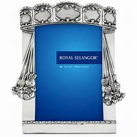 Royal Selangor Bunnies Day Out Carousel Photo Frame