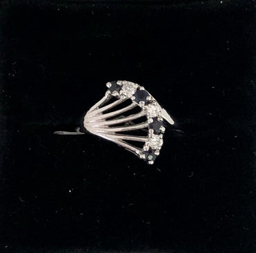 Vintage 9ct Diamond & Sapphire Fan Style Ring